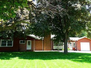 W229S8420 Big Bend Dr, Big Bend, WI 53103