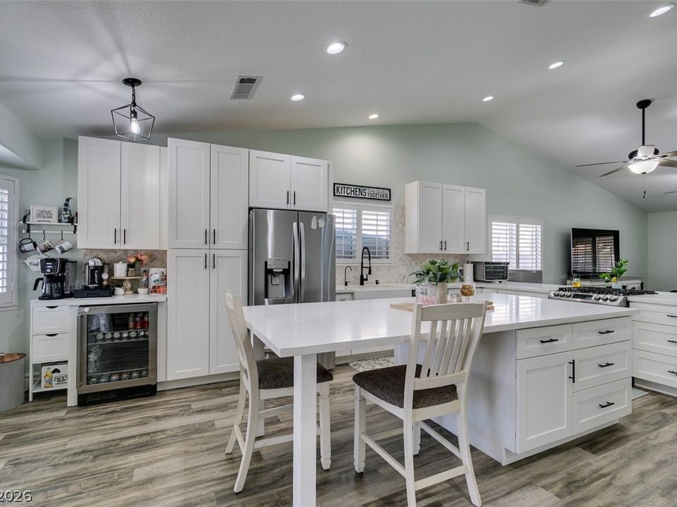 1st image of 5109 Wildroot Rd