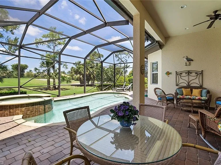 6476 Caldecott Dr — Photo 3