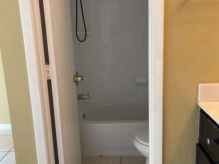 1495 Malibu Cir NE #102 — Photo 15
