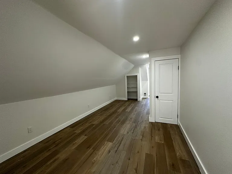 114 Hoffman Ave — Photo 17
