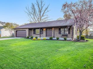 1493 Hampshire Dr, South Bend, IN