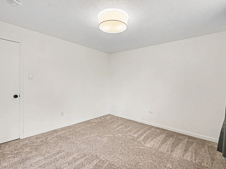 1336 N Logan St #203 — Photo 16