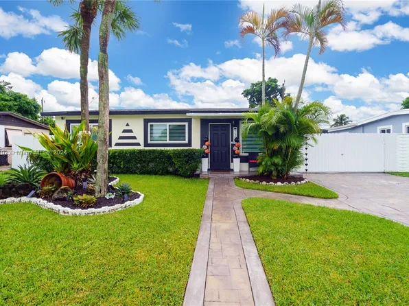 7370 Hayes St, Hollywood, FL 33024