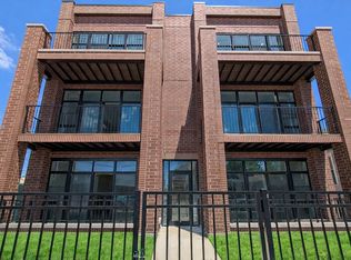 4744 W Addison St #1, Chicago, IL 60641