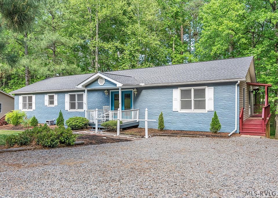 1st image of 1024 Green Hill Rd
