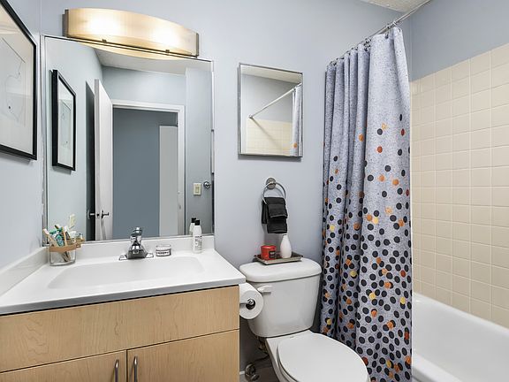 4th image of 1215 S Michigan Ave #1601