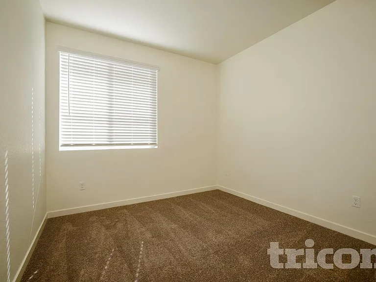 727 Fire Wheel Dr — Photo 10