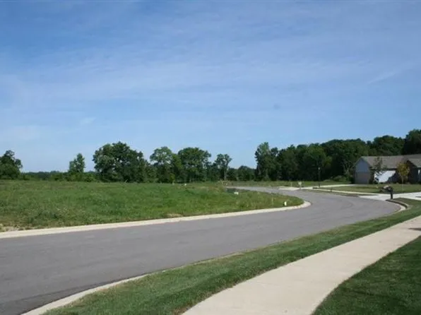 2275 Highlander Dr, Warsaw, IN 46580