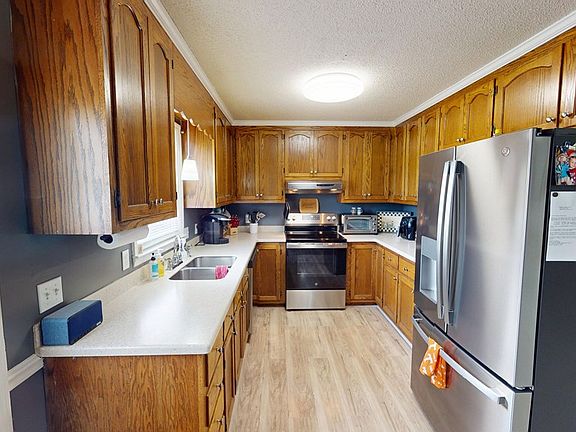 5th image of 708 E 27th Ave