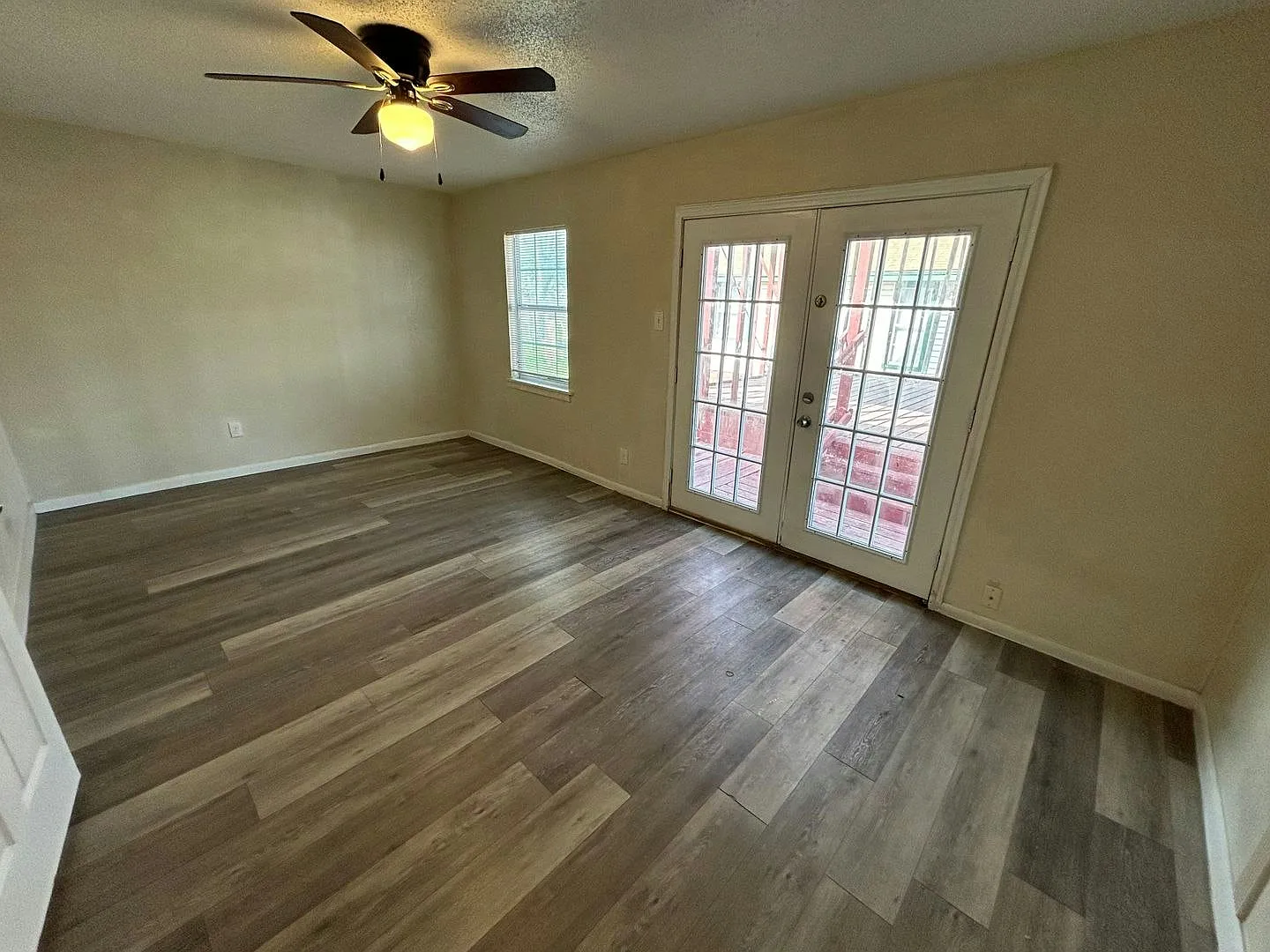 4631 Argonne Drive, Unit 1 — Photo 2