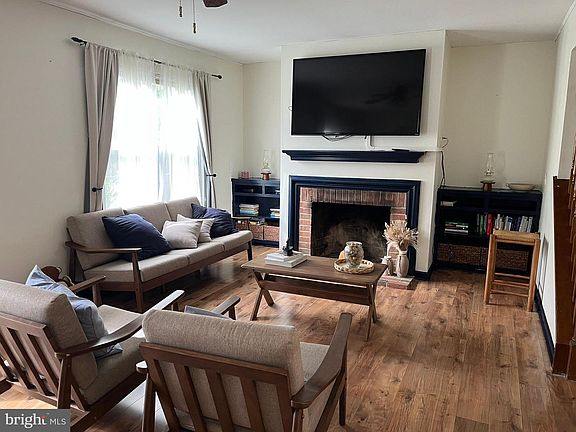 2nd image of 224 Grimley Rd