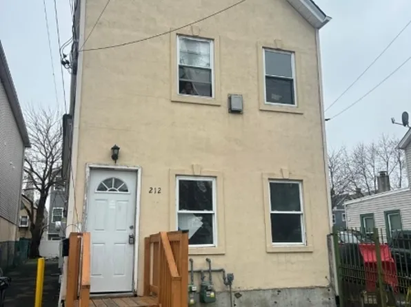 212 Port Ave, Elizabeth City, NJ 07206