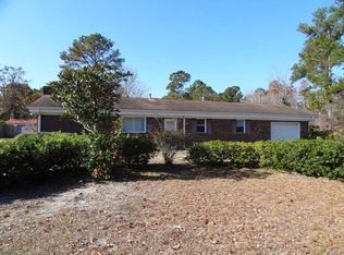 149 Hoover Rd, Hampstead, NC 28443