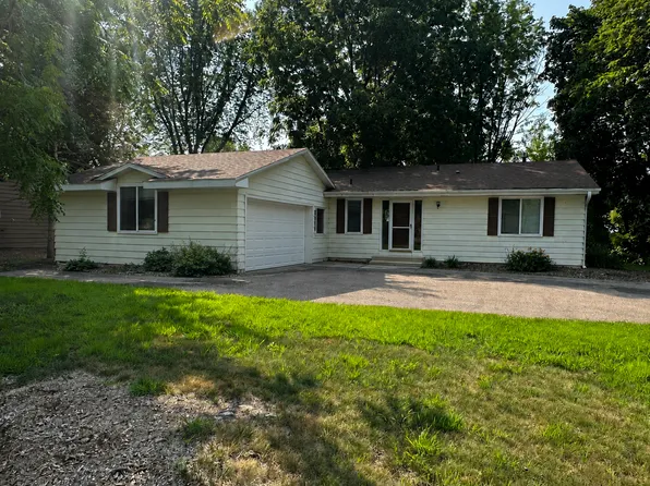 17399 Barberry Cir, Eden Prairie, MN 55346