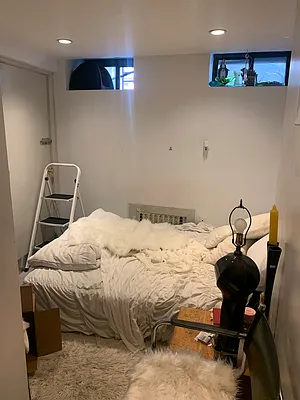 Rented by EXR | media 10