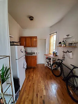 Rented by Zeetex Realty Corp | media 13