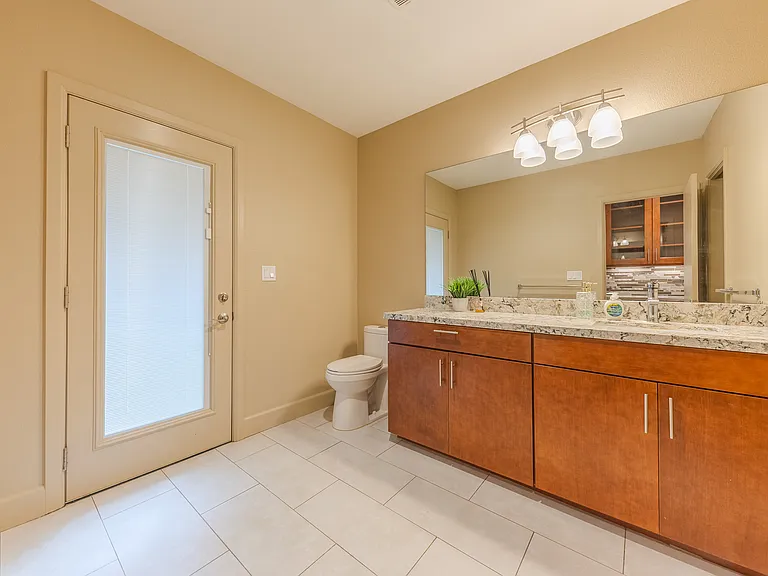 2073 Pasadena Glen Rd — Photo 48