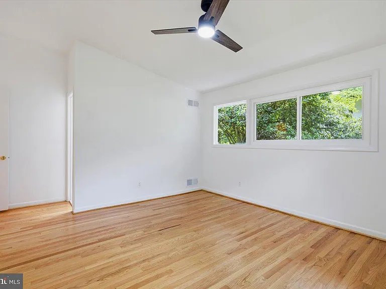 6614 Melody Ln — Photo 31