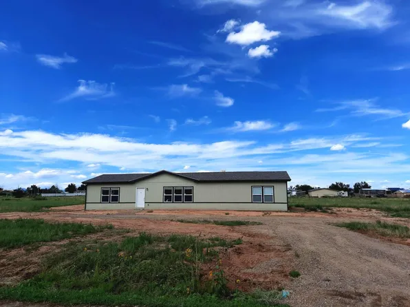 26 Manzano St, Moriarty, NM 87035