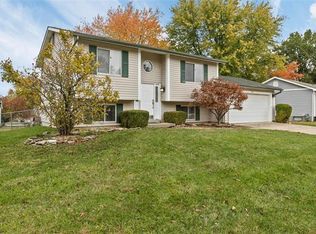 713 Larkspur Ln, O'Fallon, MO 63366