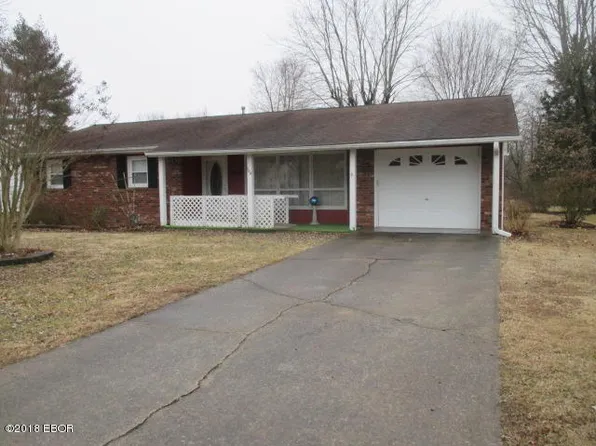 104 Evergreen Dr, Anna, IL 62906