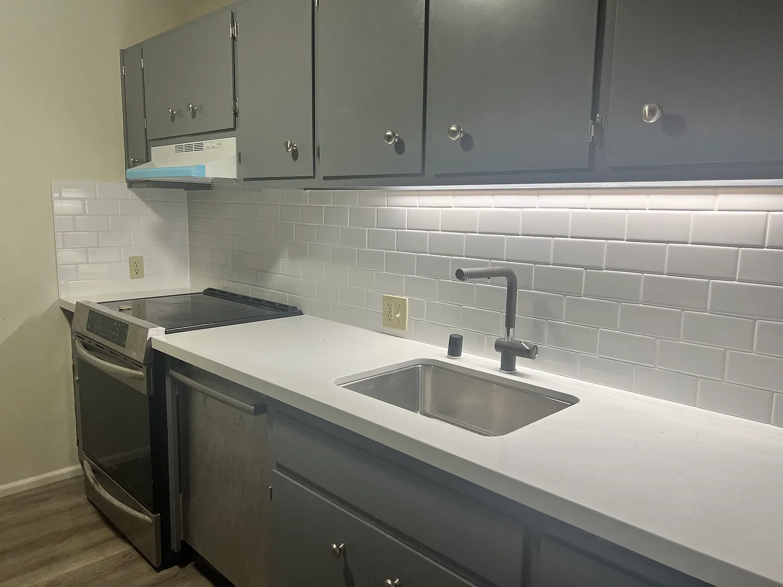2 bed, 1272 sqft, $2,500 — Photo 1
