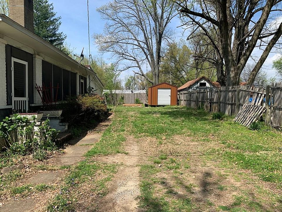2nd image of 2009 Circle Ave