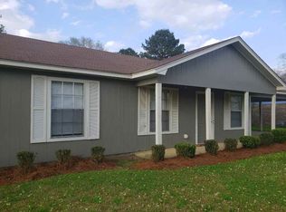 102 Meadowview Cir, Clinton, MS 39056