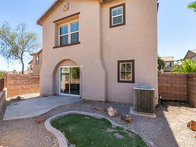 1155 Paradise Garden Dr — Photo 36