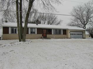 6905 Leonard Rd, Deforest, WI 53532