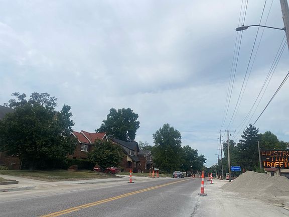 4th image of 7426 Florissant Rd