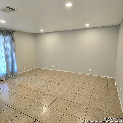 5209 Meadow Fld #2 — Photo 4