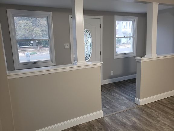 Entrance/Mudroom