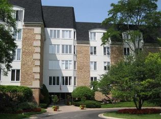 150 Lake Blvd APT 108, Buffalo Grove, IL 60089