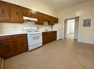 124 Spring St #3, Cambridge, MA 02141