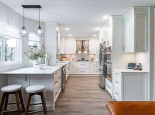 6528 187a St, Surrey, BC