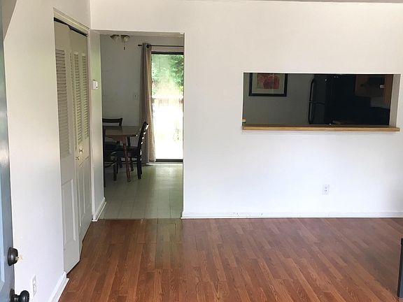 2nd image of 120 Montview Forest Dr