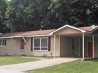 1245 E Harrison St, Springfield, MO 65804