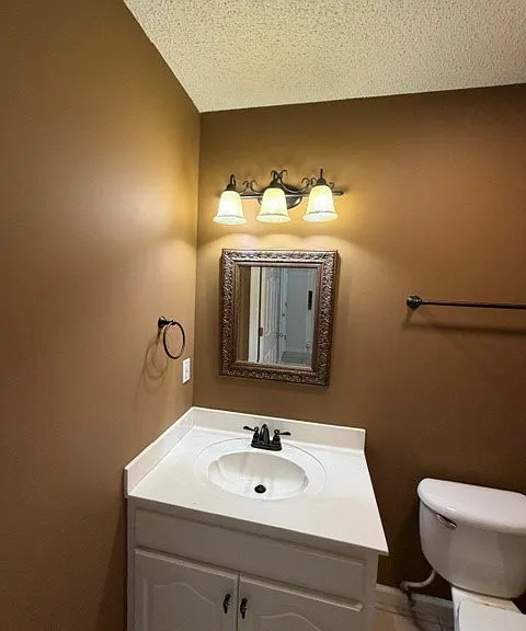 1699 W Oak Dr — Photo 10