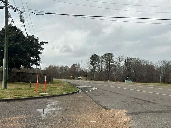 5th image of 6358 Wares Ferry Rd