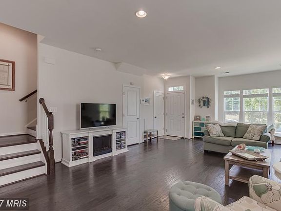 Oak Treads, White Painted Riser