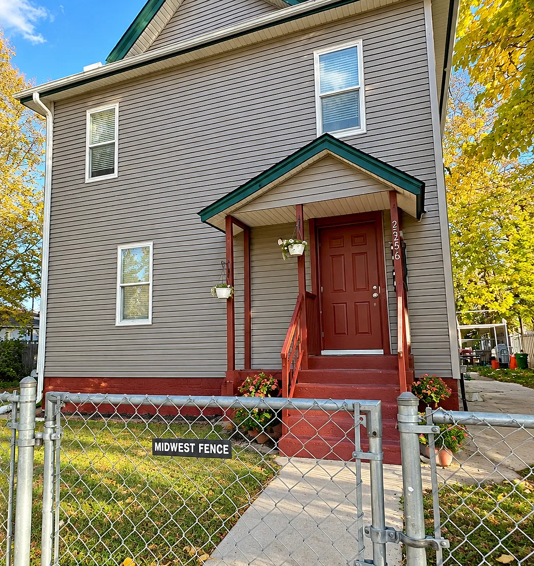 3 bed, $1,500 — Photo 1