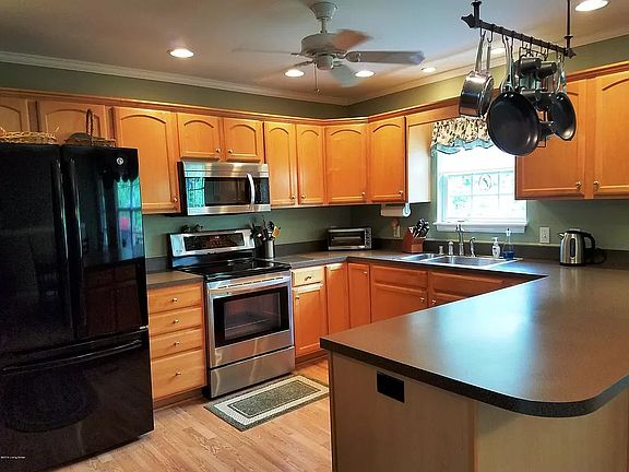 2nd image of 9605 Falling Leaf Ct