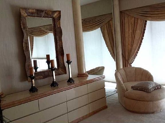 3rd image of 10101 Collins Ave APT 4A