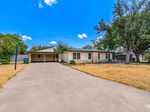 2nd image of 2456 Douglas Dr