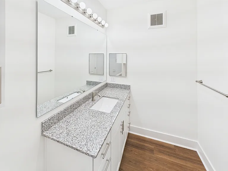 370 Arsdale Ave #28-104 — Photo 14