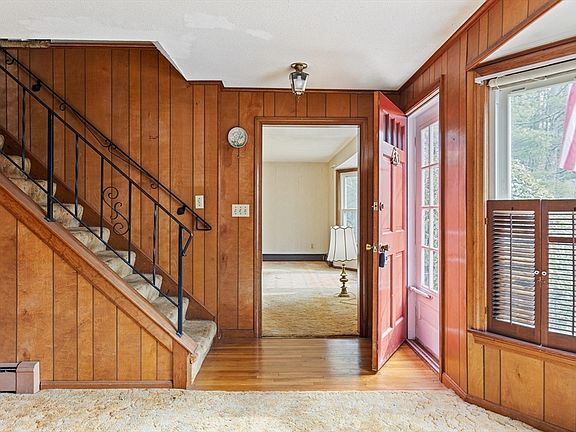 5th image of 16 Rocky Ln