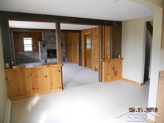 3rd image of 4005 Casey Dr