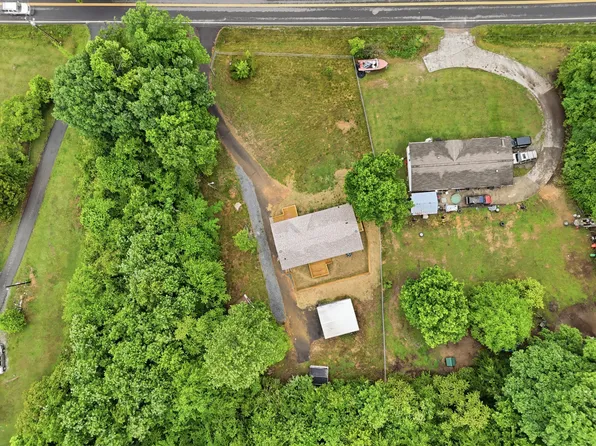 1301 River Rd, Decatur, TN 37322